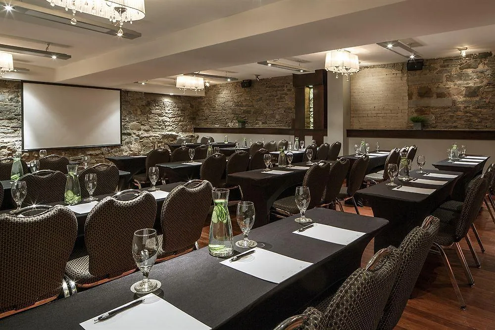Auberge Du Vieux Port By Gray Collection Montreal Zajazd